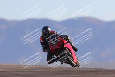 media/Nov-06-2023-Moto Forza (Mon) [[ce023d0744]]/3-Intermediate Group/Session 5 (Turn 9)/
